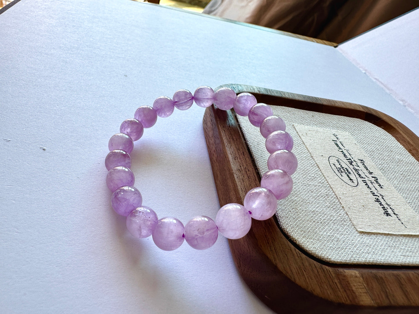 Kunzite (貓眼紫鋰輝)
