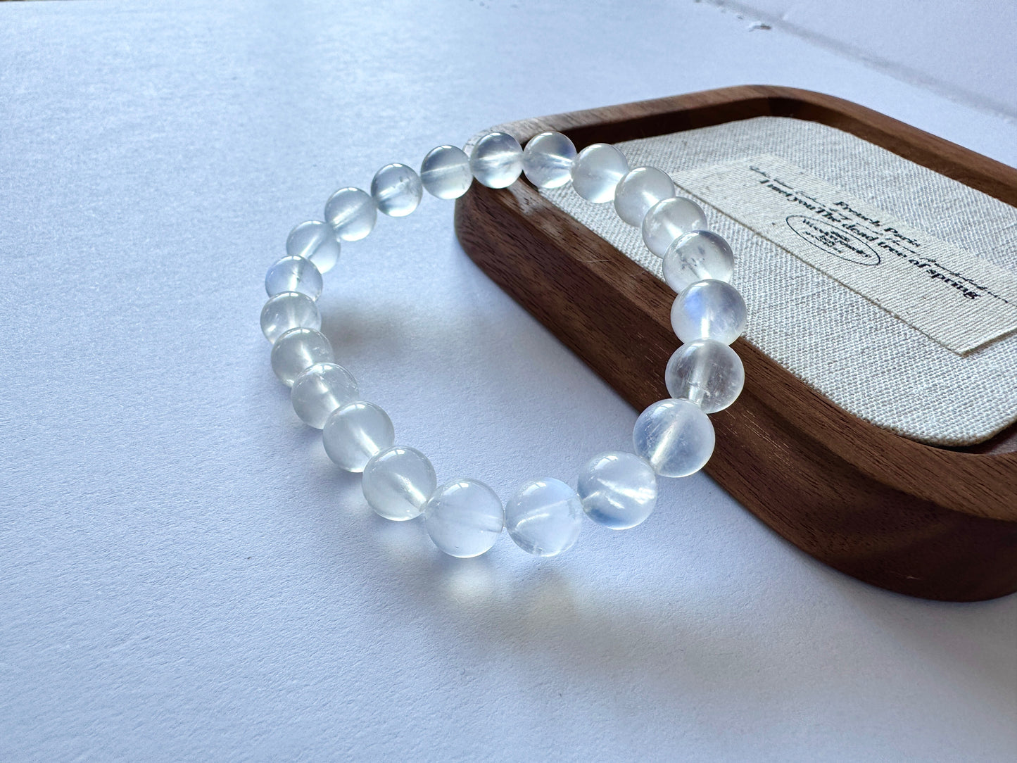 Moonstone(藍月光石)